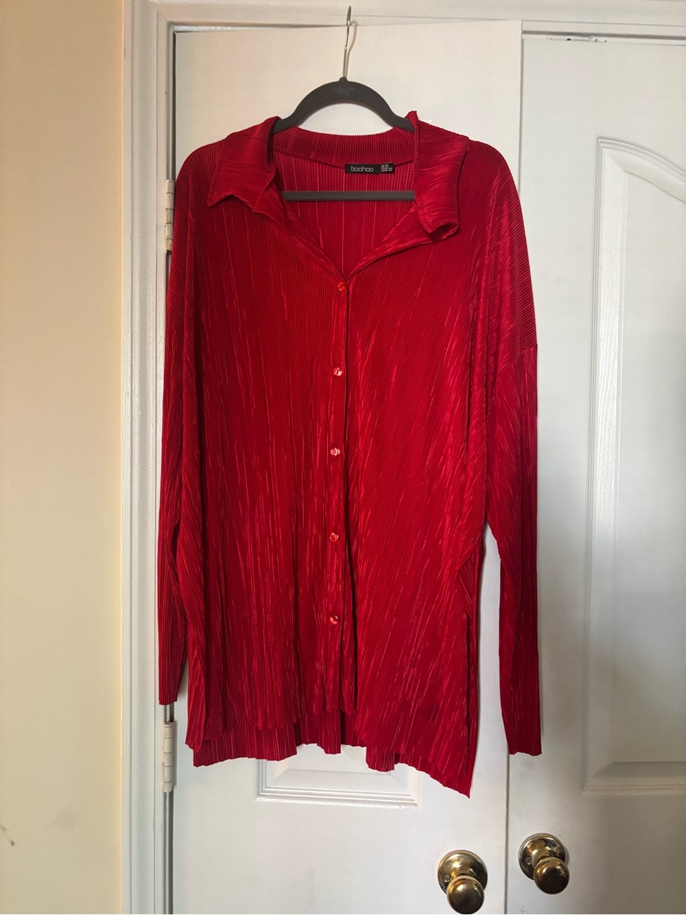Boohoo Vibrant Red Pleated Button-Up Cardigan